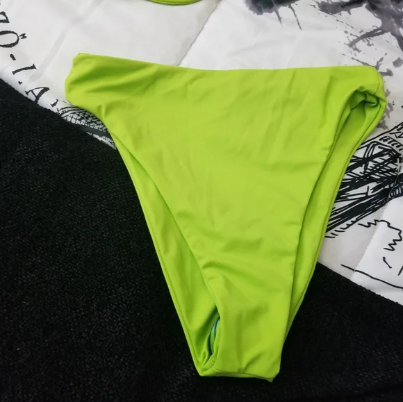 2 Piece Bikini Bathing Suit - Picture 3 of 8